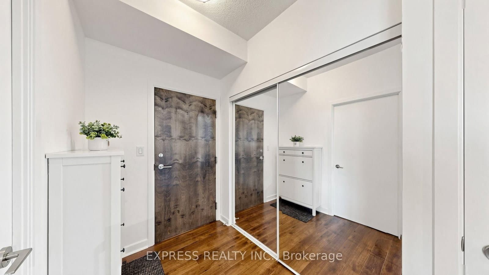 33 Bay Street, Unit 4207 thumbnail 22