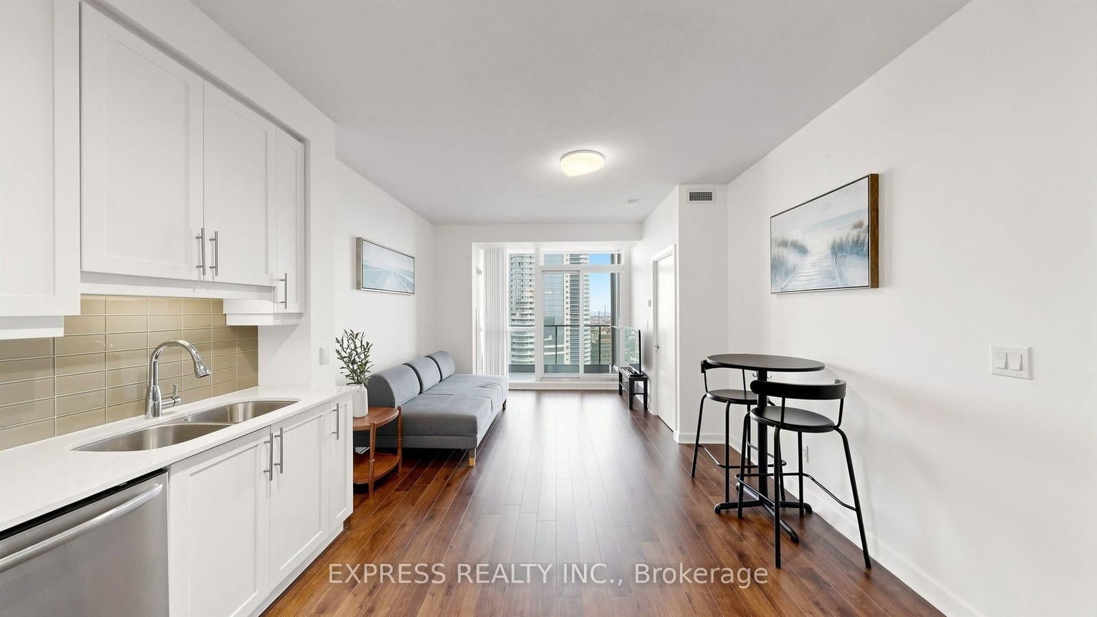 33 Bay Street, Unit 4207 thumbnail 9