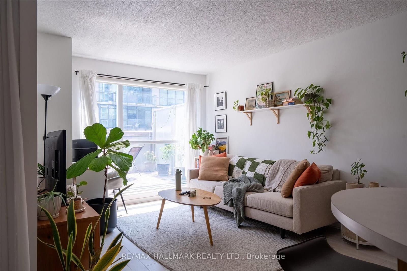 230 King Street E, Unit 706 thumbnail 15