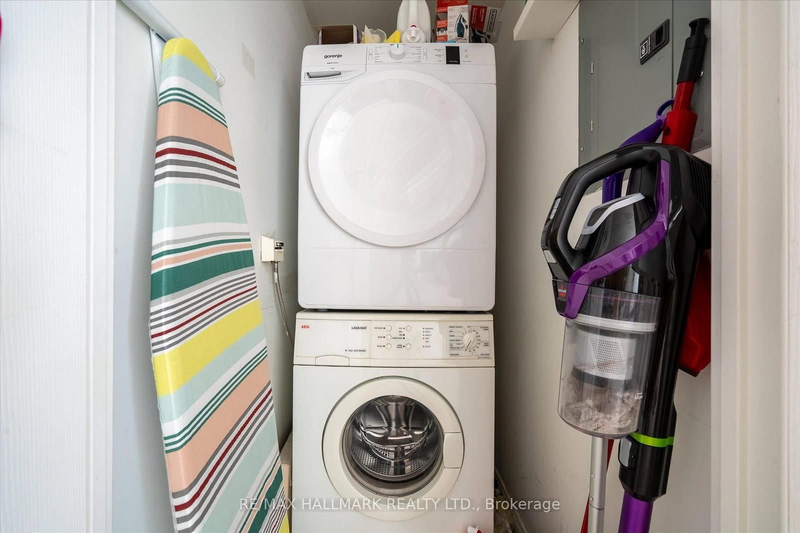 230 King Street E, Unit 706 thumbnail 19