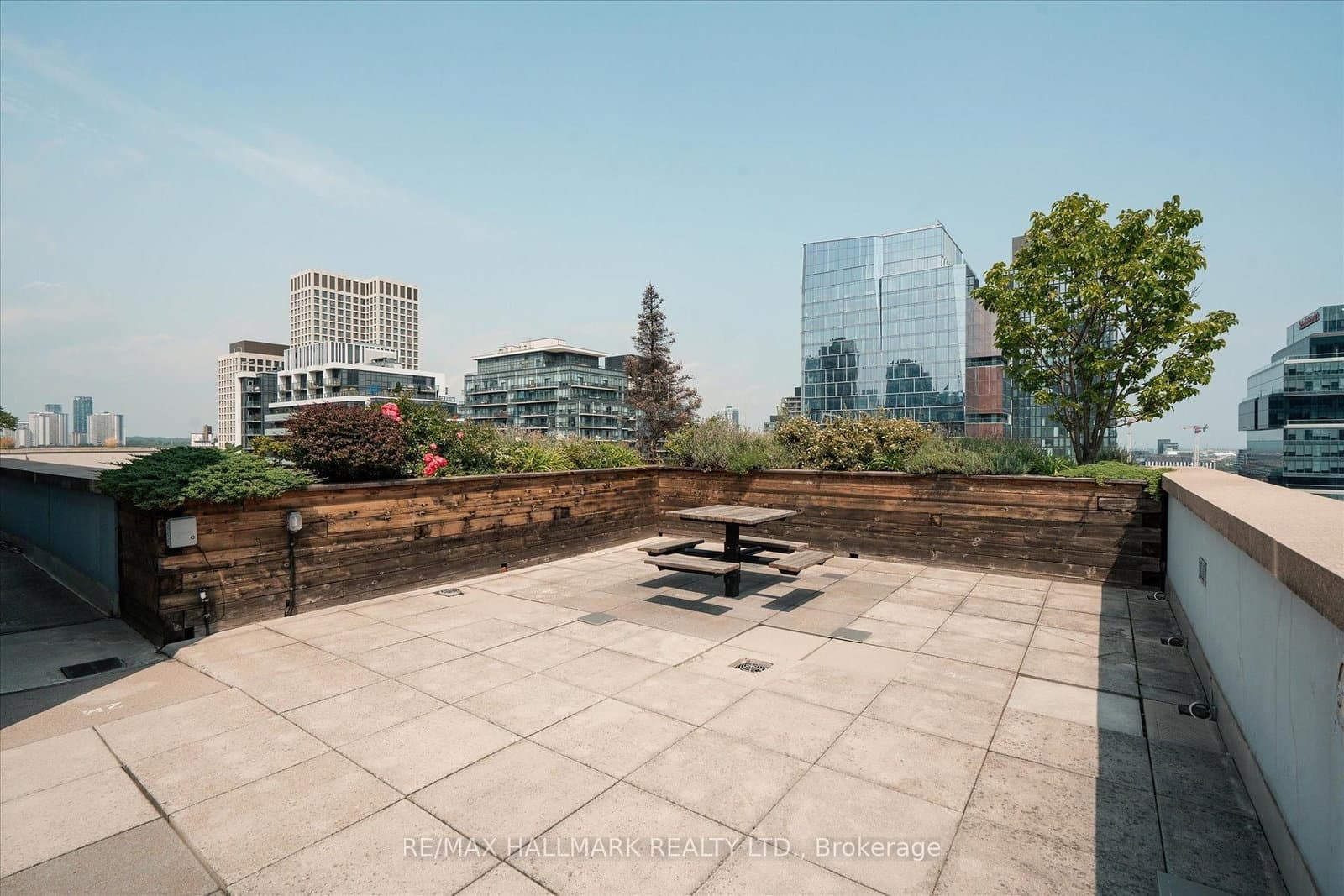 230 King Street E, Unit 706 thumbnail 37
