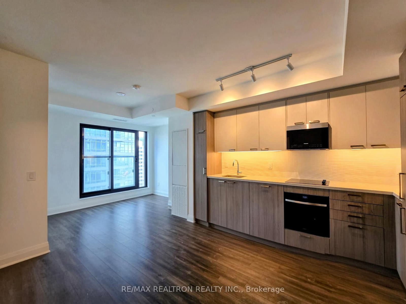 20 Soudan Avenue, Unit 1109 thumbnail 7