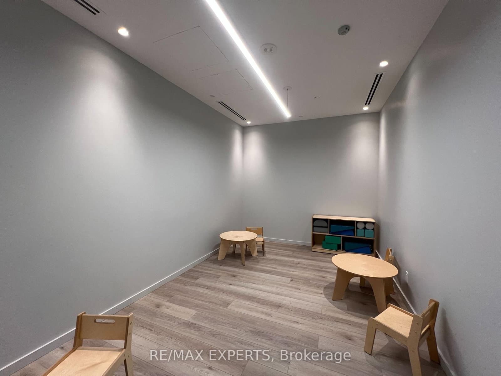 181 Sheppard Avenue E, Unit 431 thumbnail 26