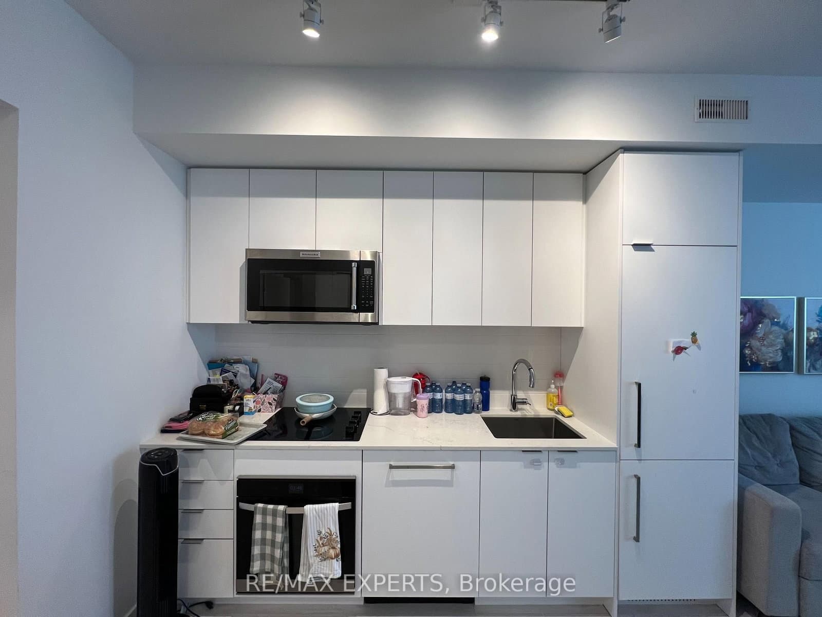 181 Sheppard Avenue E, Unit 431 thumbnail 8