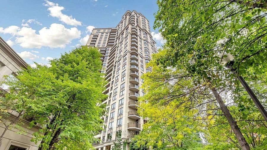 78 Harrison Garden Boulevard, Unit 103 thumbnail 2