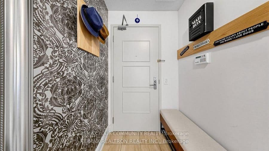 78 Harrison Garden Boulevard, Unit 103 thumbnail 31