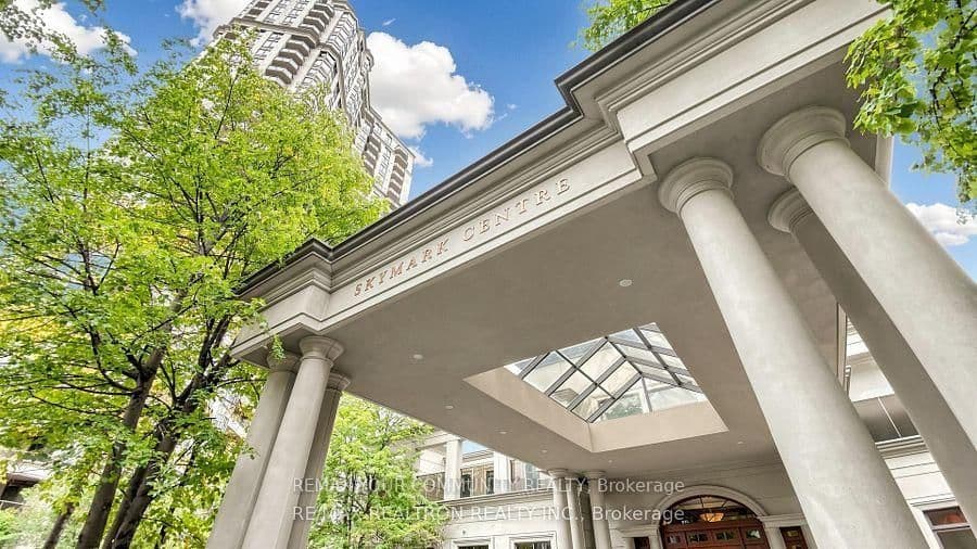 78 Harrison Garden Boulevard, Unit 103 thumbnail 5