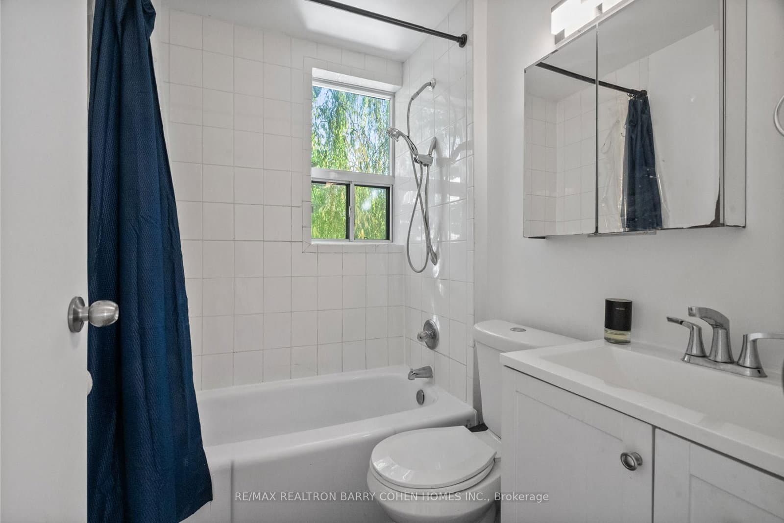371 Howland Avenue, Unit Upper thumbnail 13