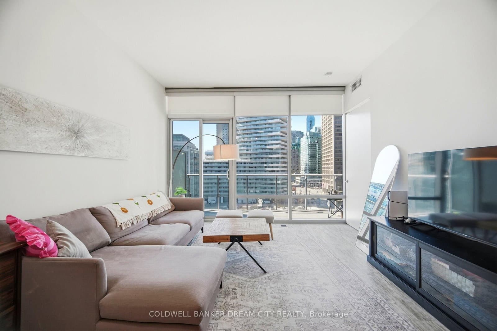 39 Queens Quay E, Unit 837 thumbnail 13