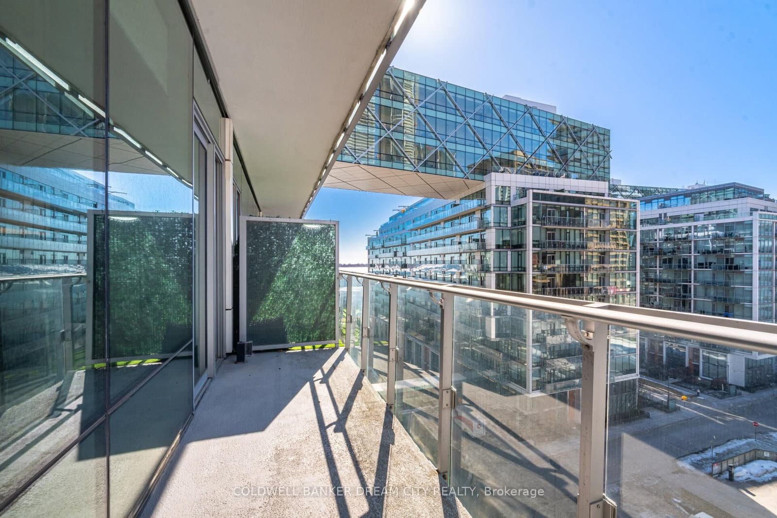 39 Queens Quay E, Unit 837 thumbnail 29