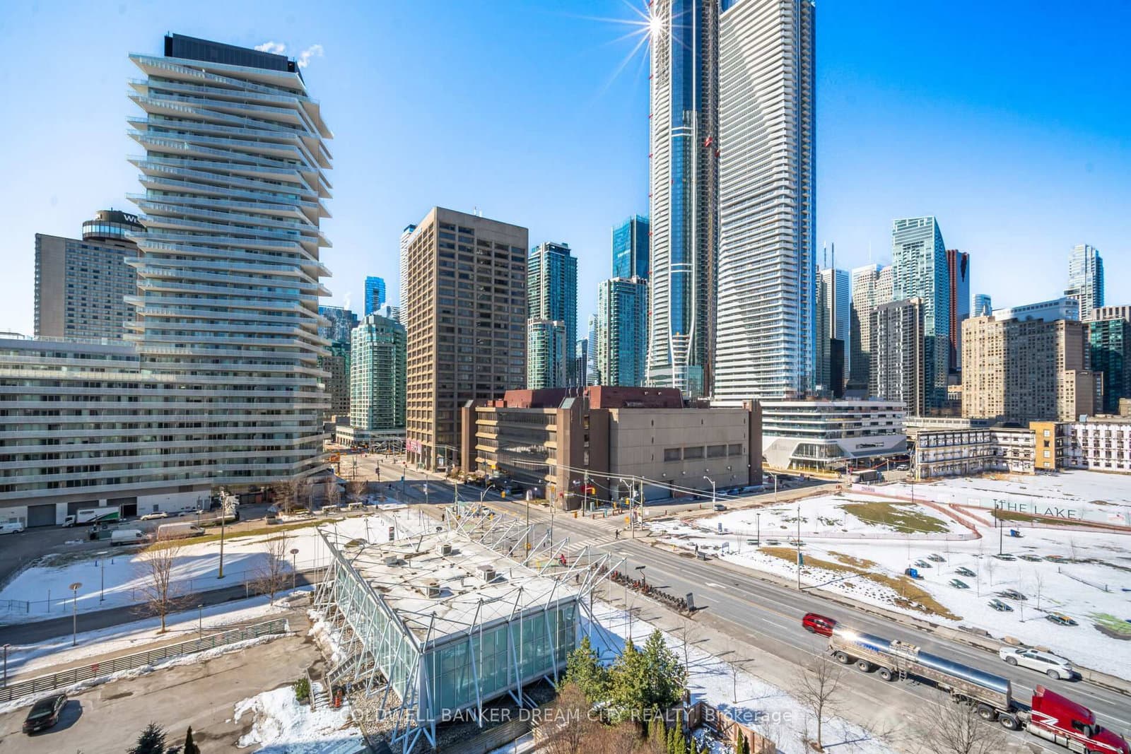 39 Queens Quay E, Unit 837 thumbnail 33