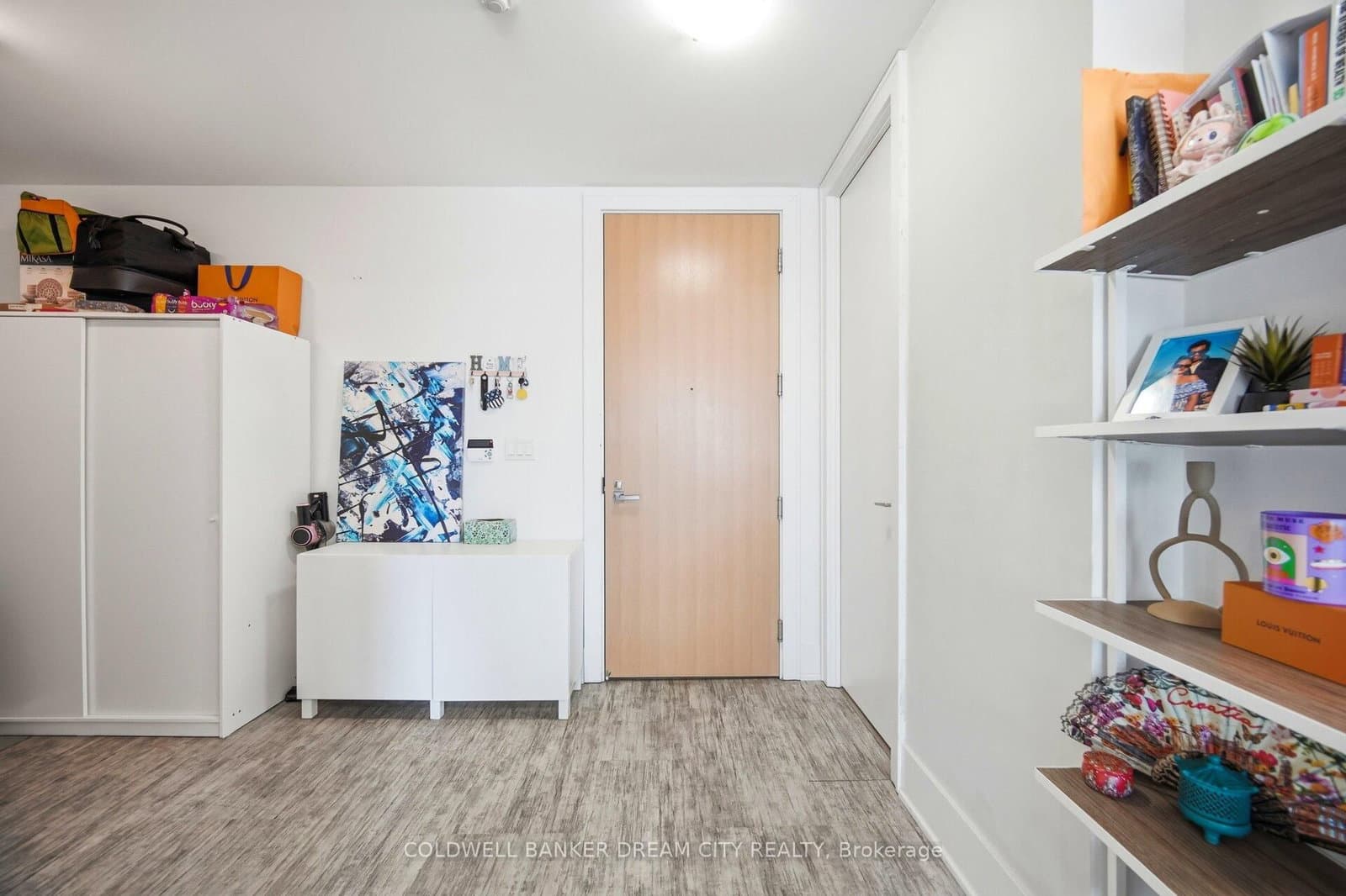 39 Queens Quay E, Unit 837 thumbnail 5