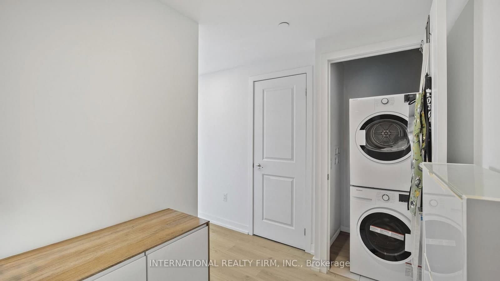 395 Bloor Street E, Unit 4602 thumbnail 16