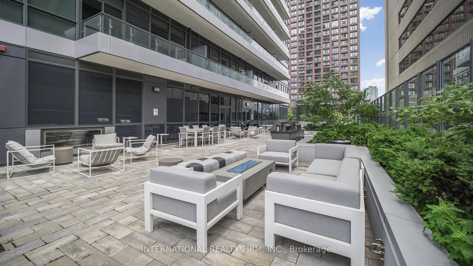 395 Bloor Street E, Unit 4602 thumbnail 26