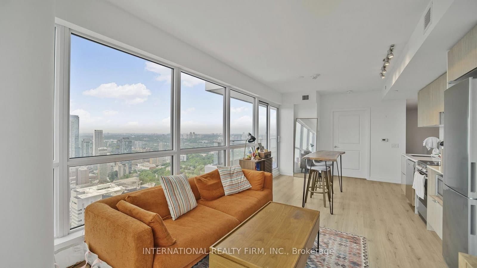 395 Bloor Street E, Unit 4602 thumbnail 9