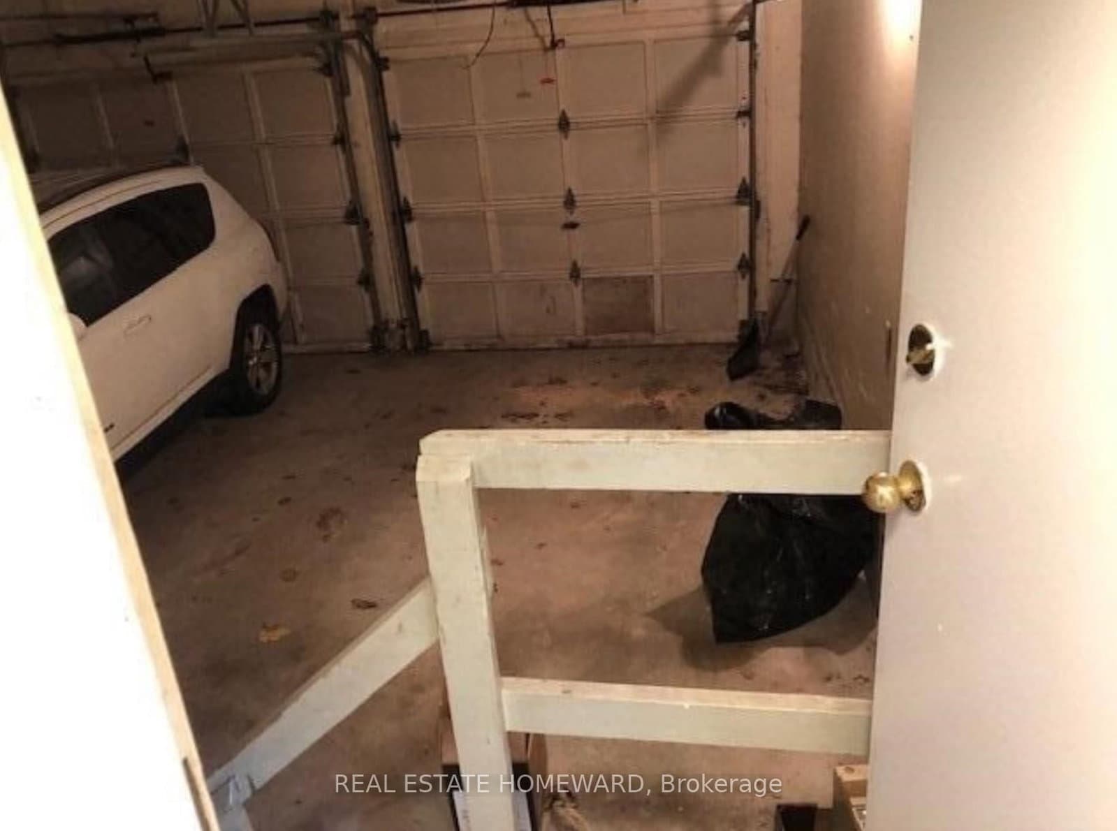 274 Rumsey Road, Unit Side thumbnail 17