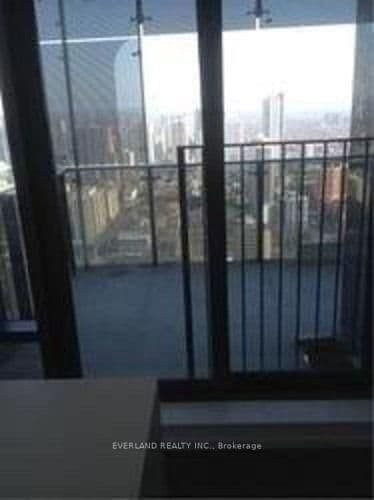 5 St Joseph Street, Unit 3810 thumbnail 8