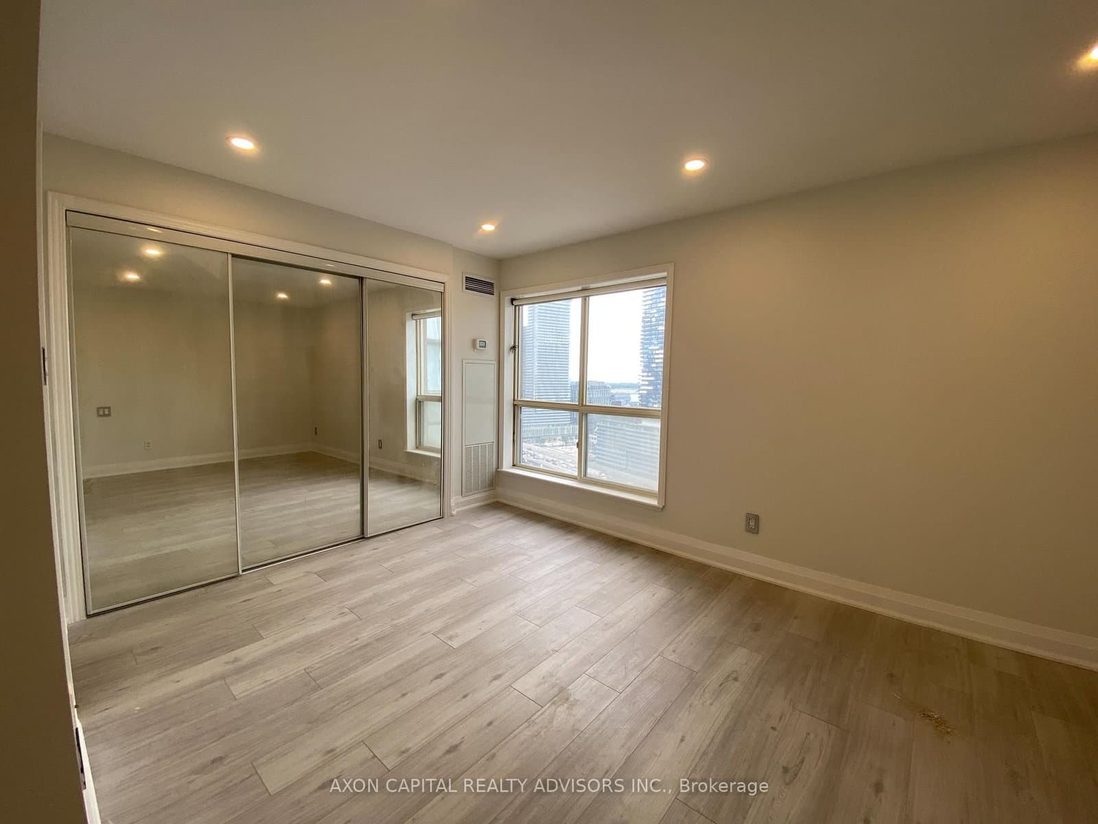25 The Esplanade, Unit 2513 thumbnail 6