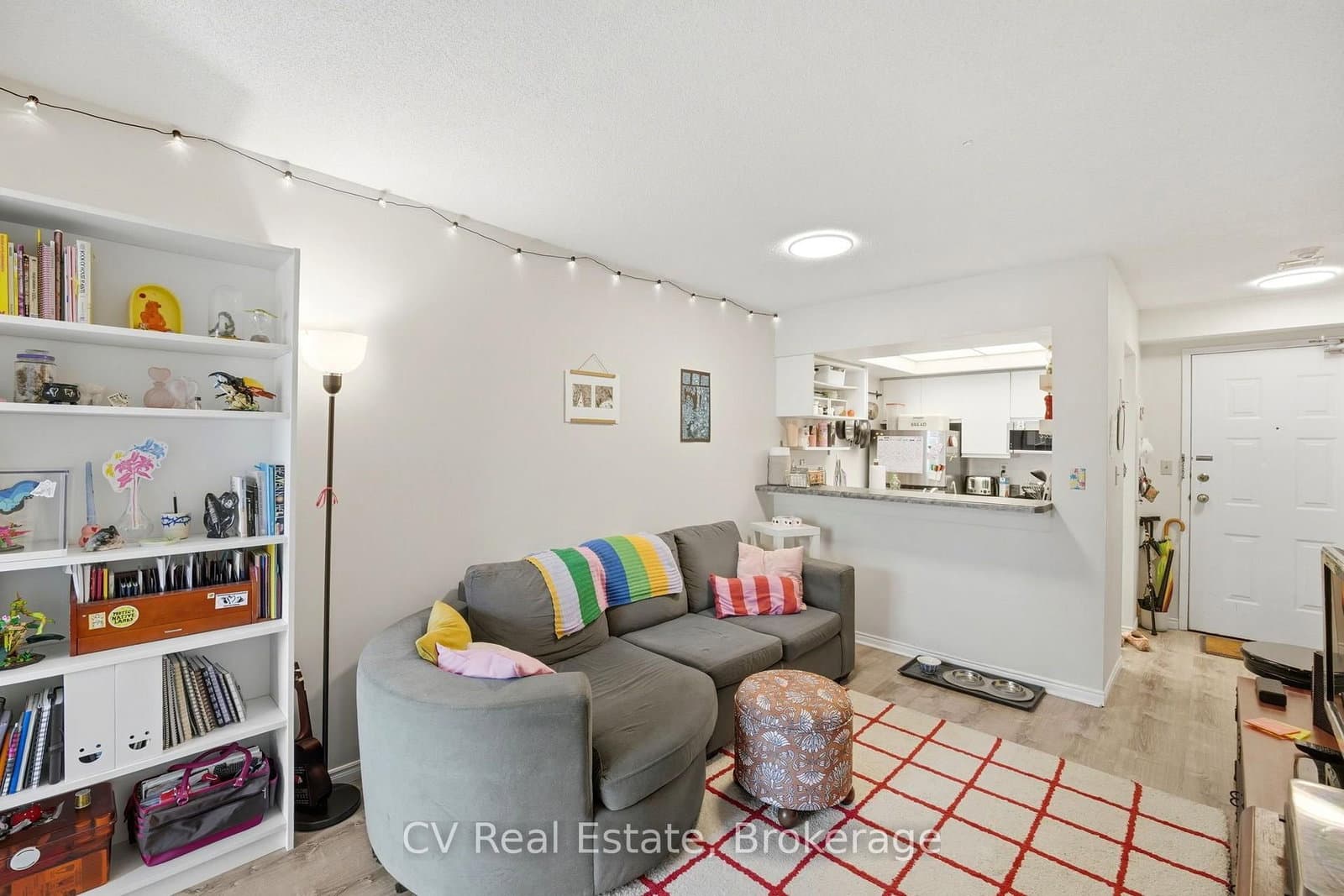 222 The Esplanade, Unit 506 thumbnail 4