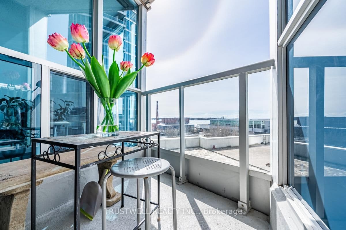 208 Queens Quay W, Unit 511 thumbnail 21