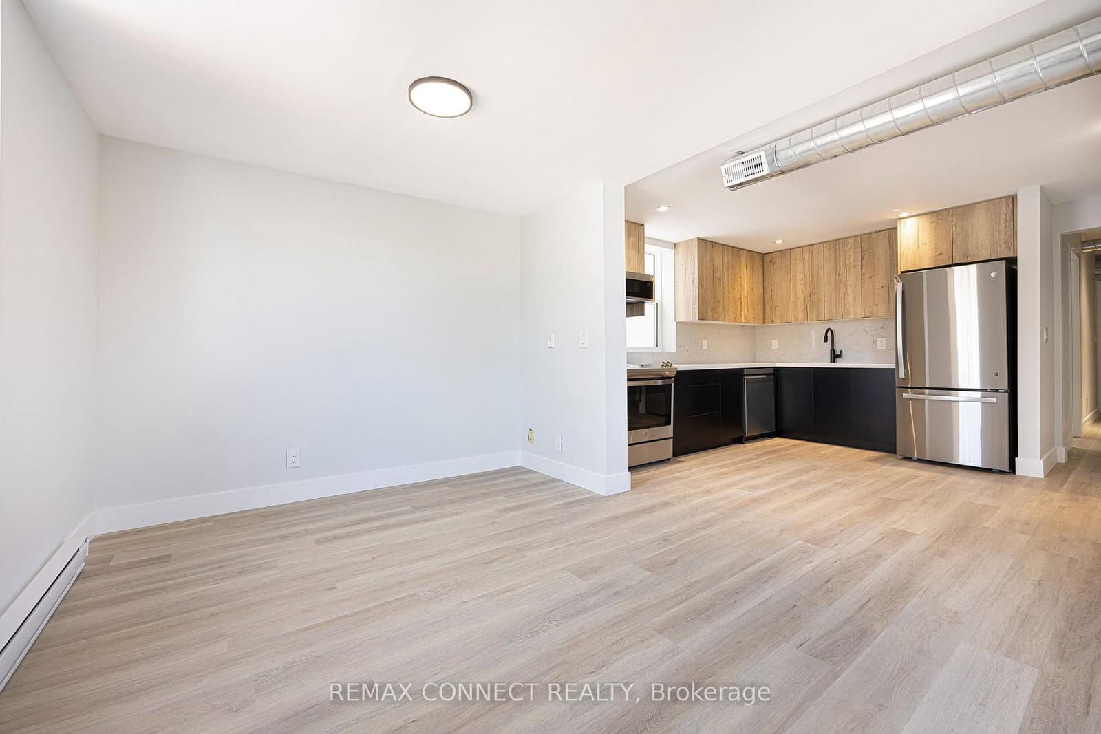 1146 College Street, Unit 3 thumbnail 7