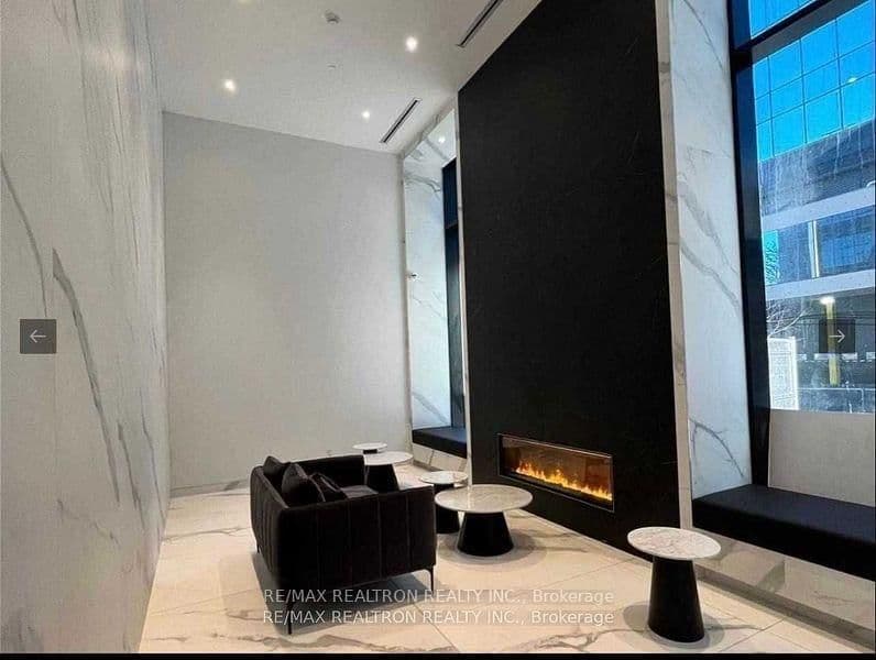 20 Edward Street, Unit 2106 thumbnail 2