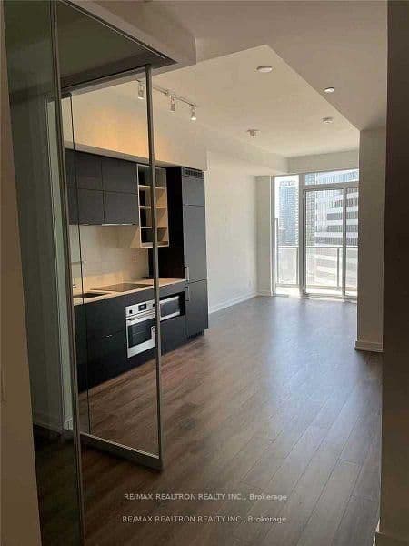 20 Edward Street, Unit 2106 thumbnail 6