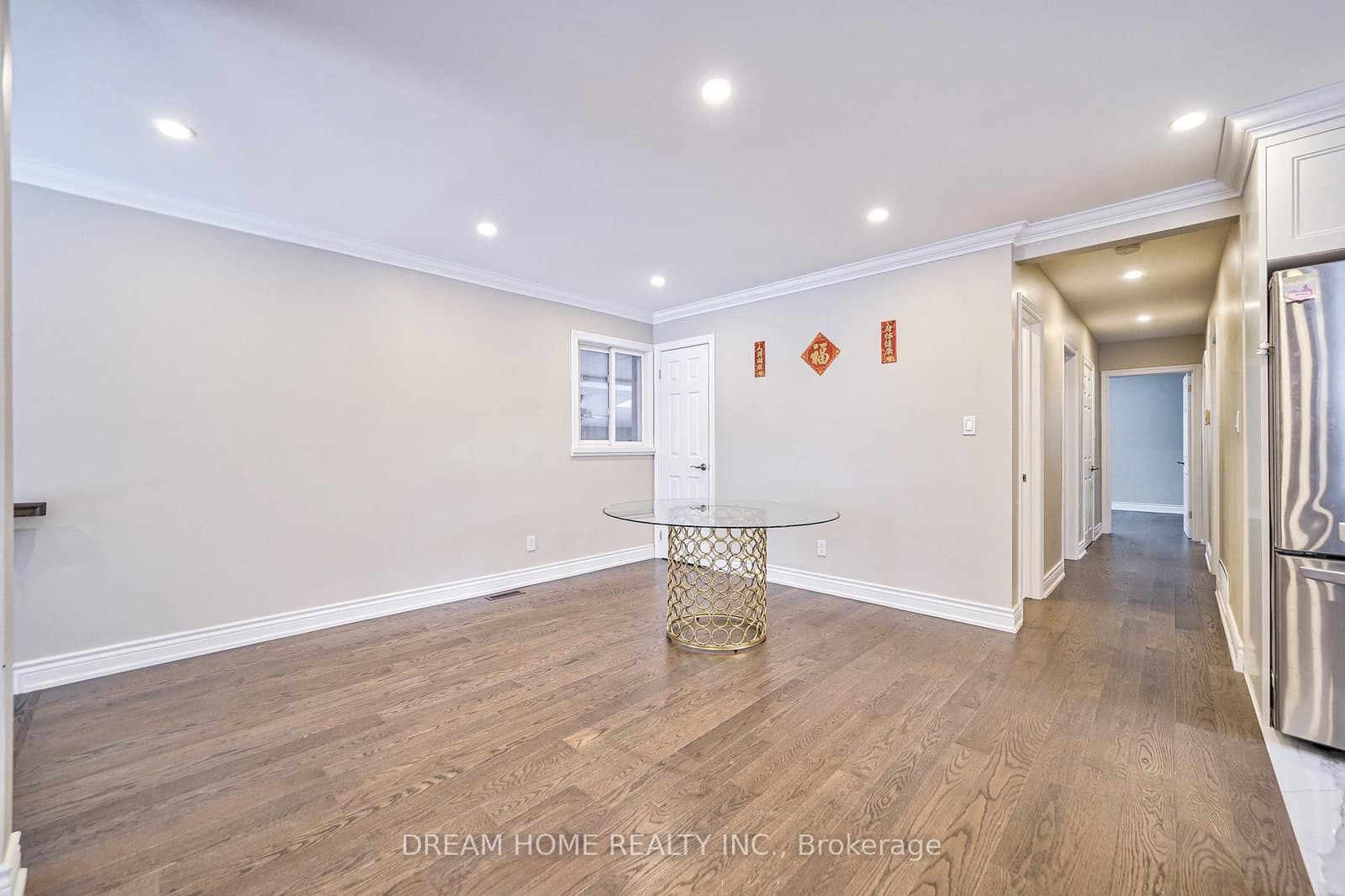 451 Kenneth Avenue, Unit Main thumbnail 5