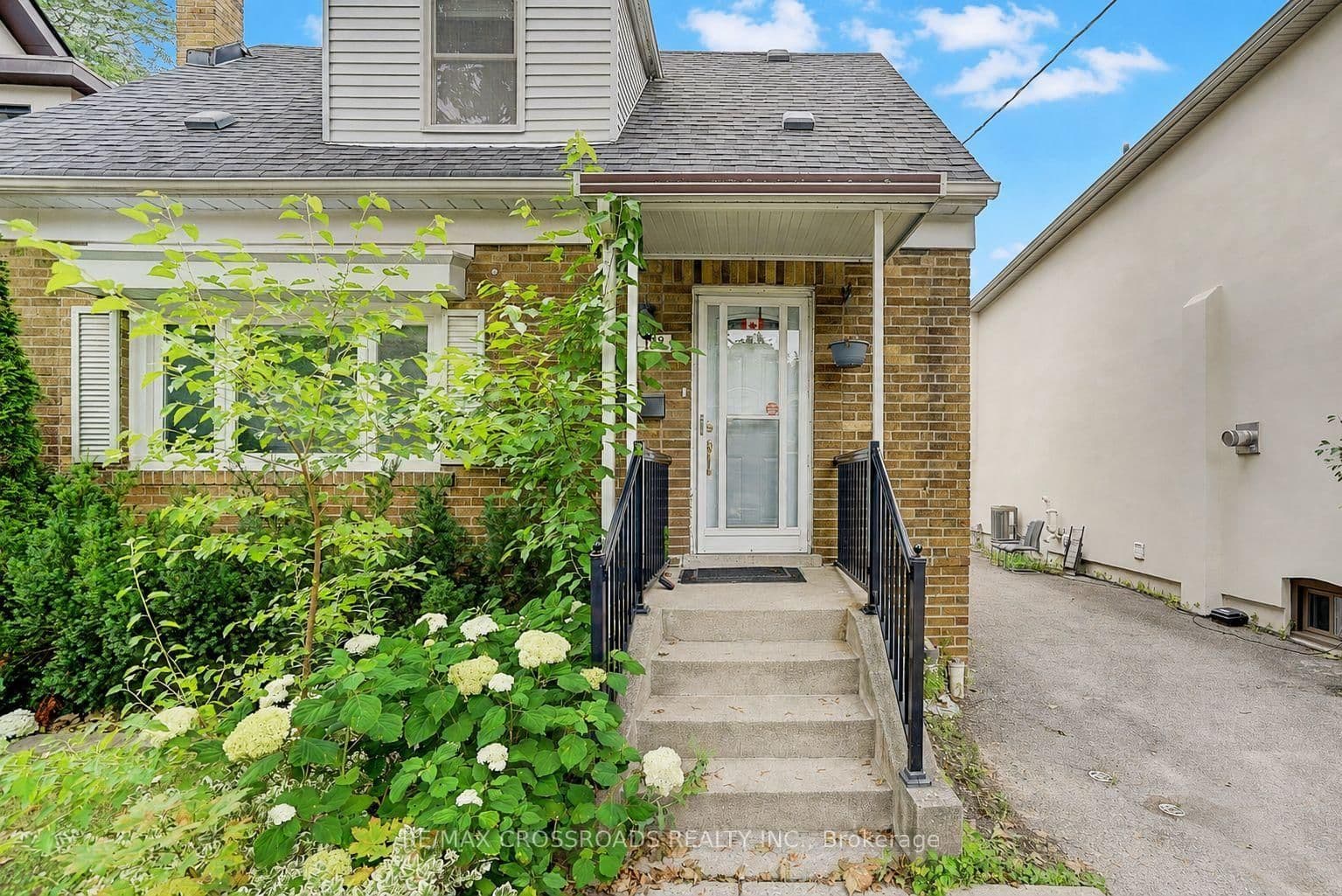128 Leacrest Road thumbnail 4