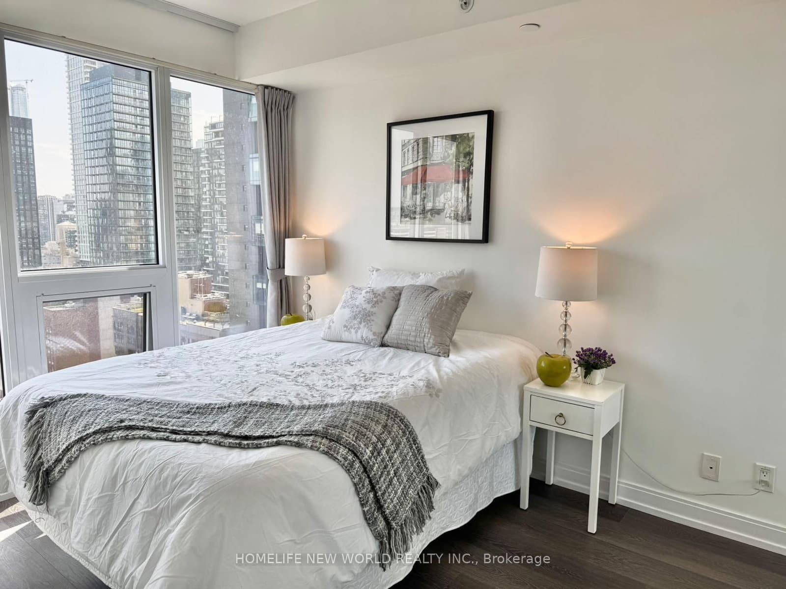 181 Dundas Street E, Unit 1806 thumbnail 6