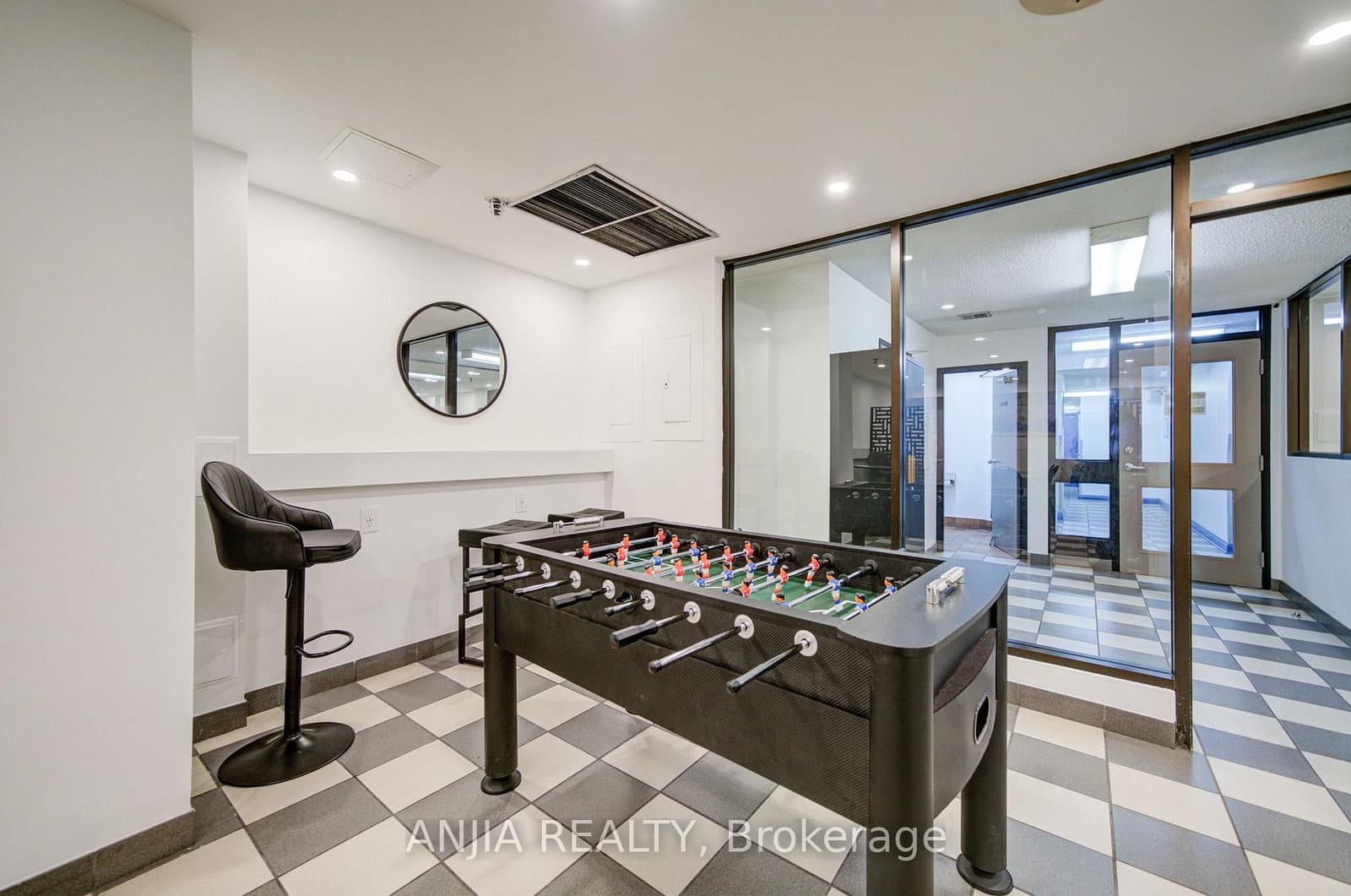 633 Bay Street, Unit 912 thumbnail 44