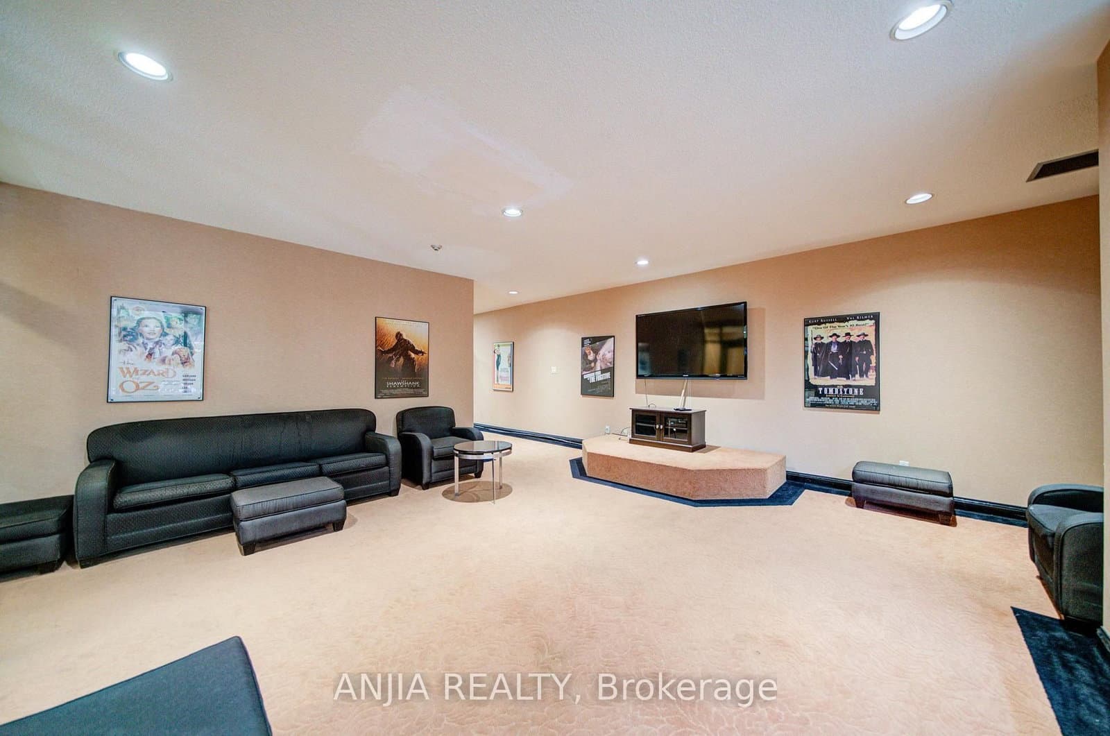 633 Bay Street, Unit 912 thumbnail 45