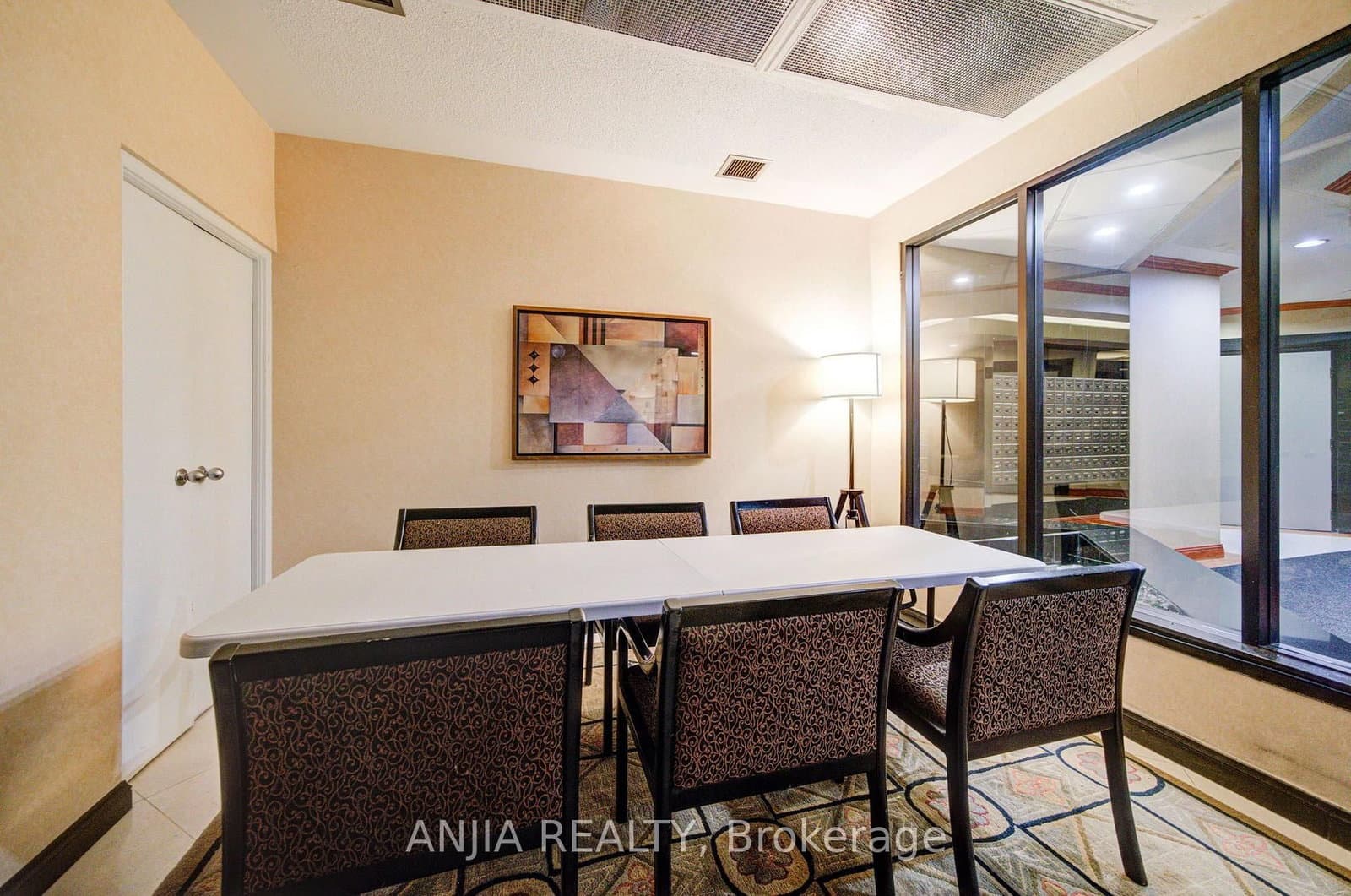 633 Bay Street, Unit 912 thumbnail 46