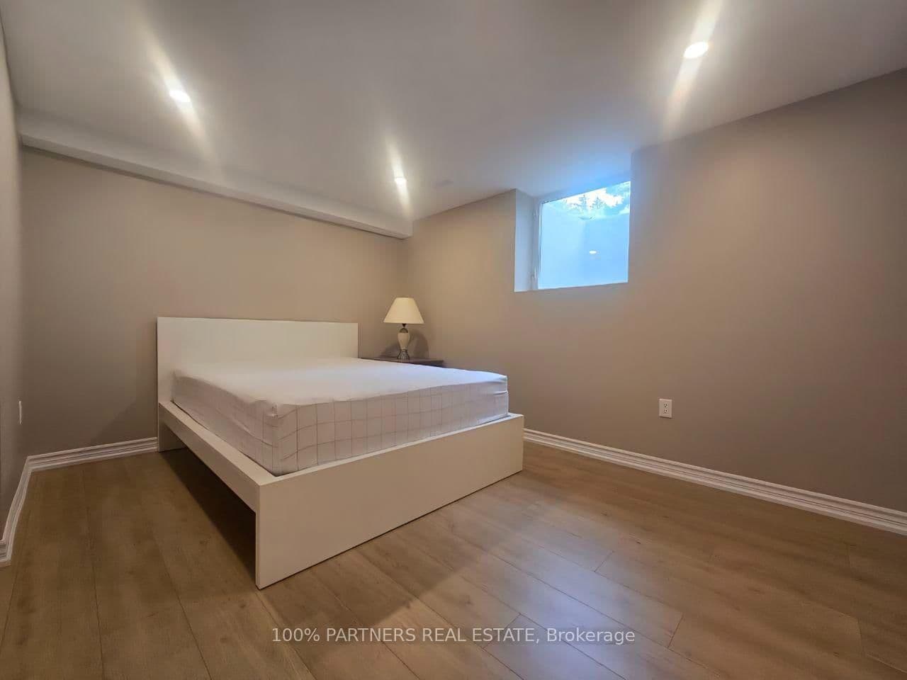 244 Burbank Drive, Unit Bsmt thumbnail 10