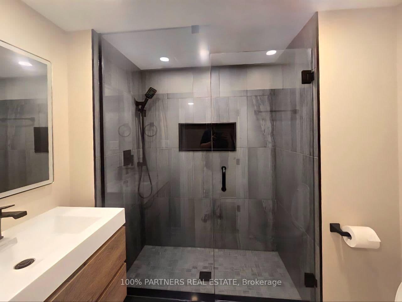 244 Burbank Drive, Unit Bsmt thumbnail 15
