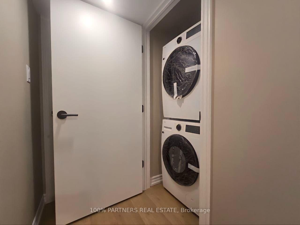 244 Burbank Drive, Unit Bsmt thumbnail 18