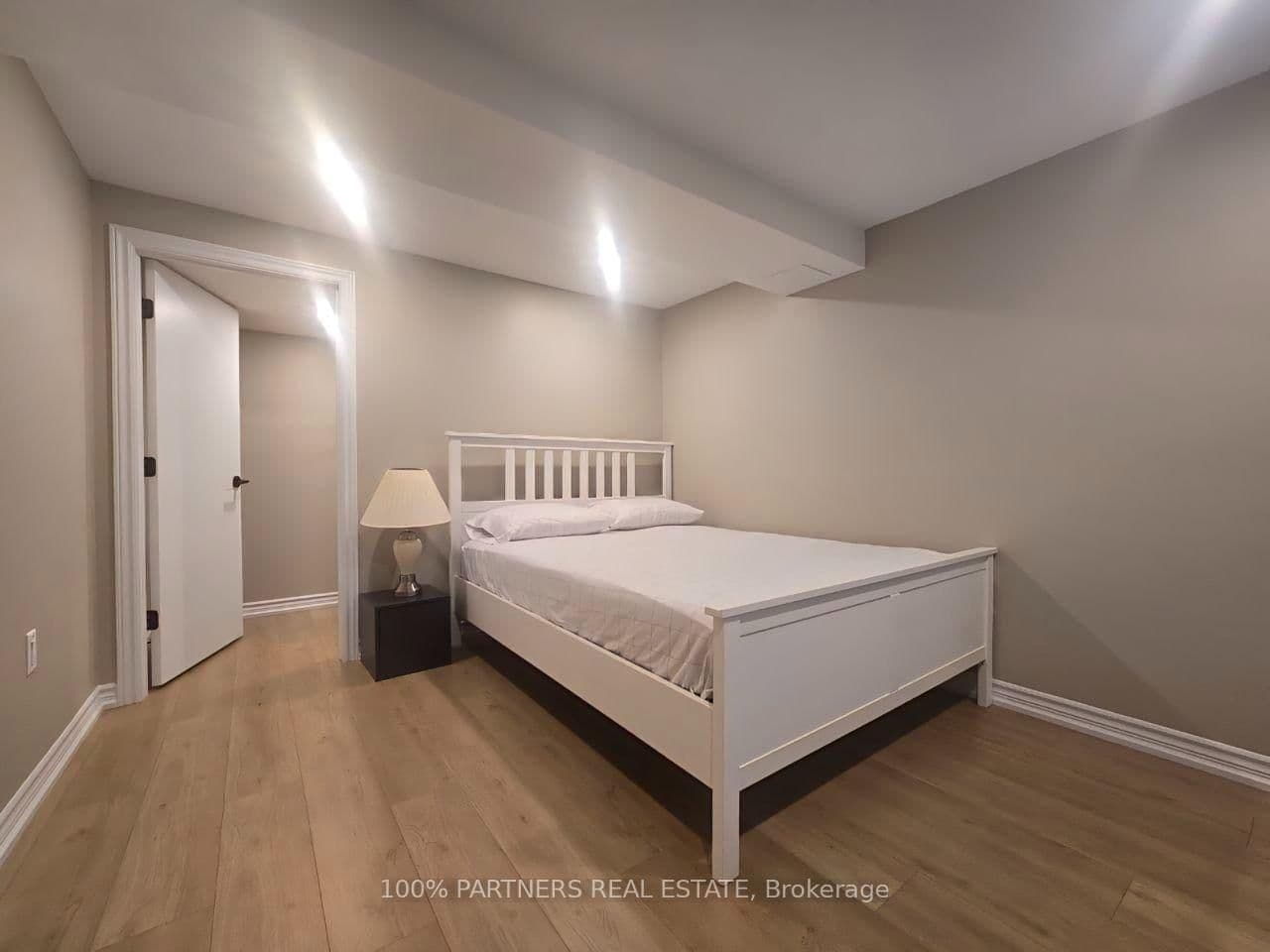 244 Burbank Drive, Unit Bsmt thumbnail 7