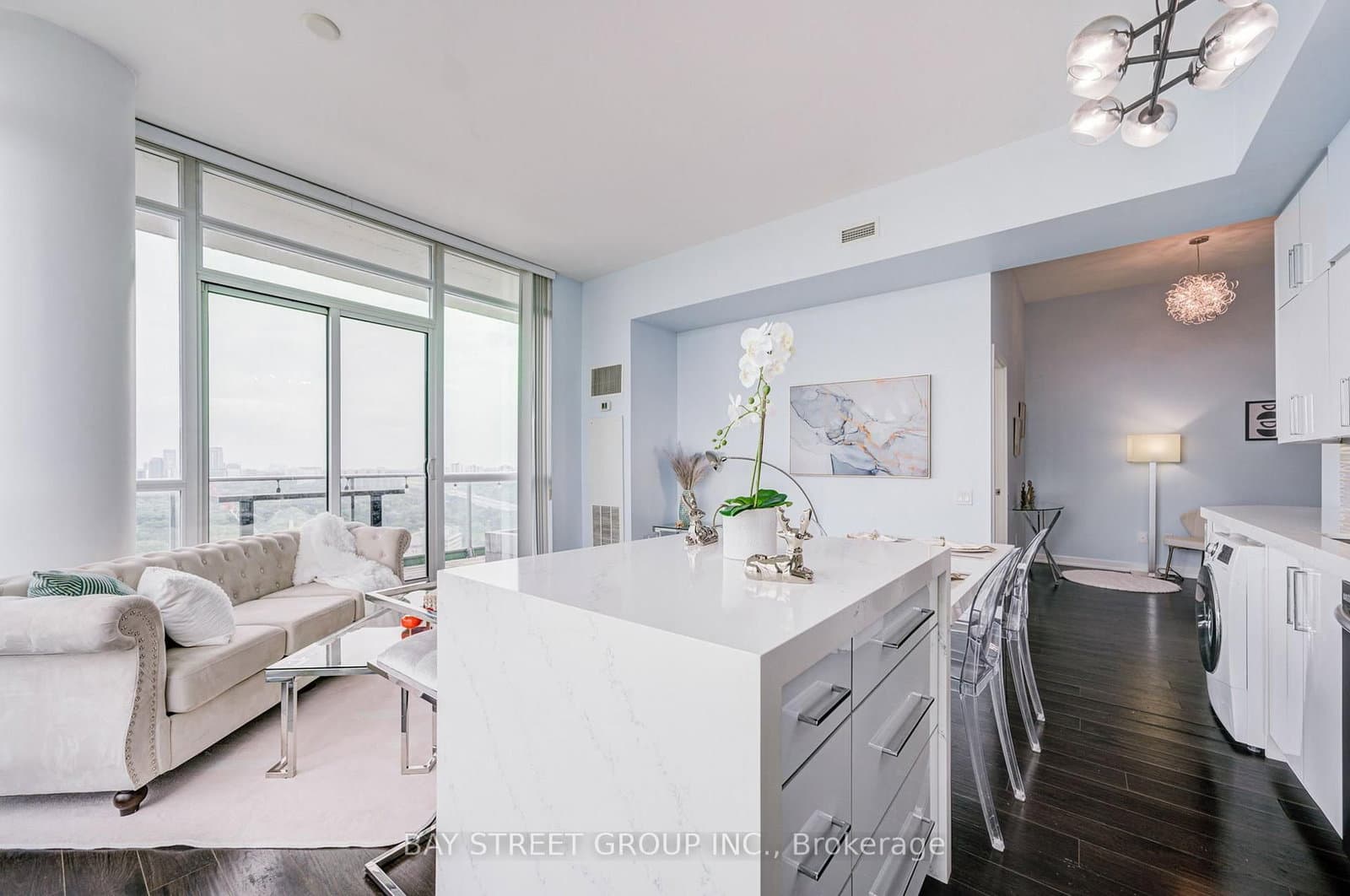 33 Singer Court, Unit Ph02 thumbnail 13