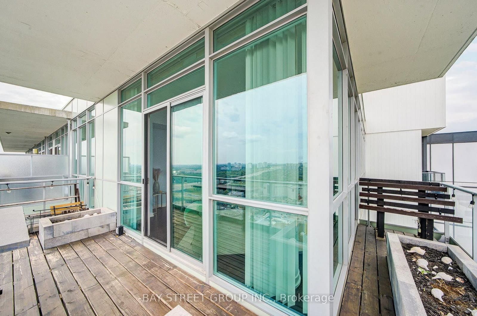 33 Singer Court, Unit Ph02 thumbnail 28