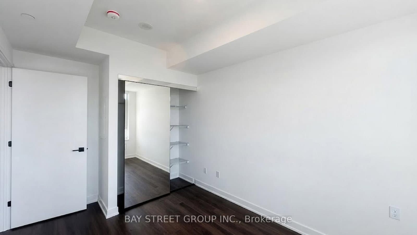 609 Sherbourne Street, Unit 5101 thumbnail 17