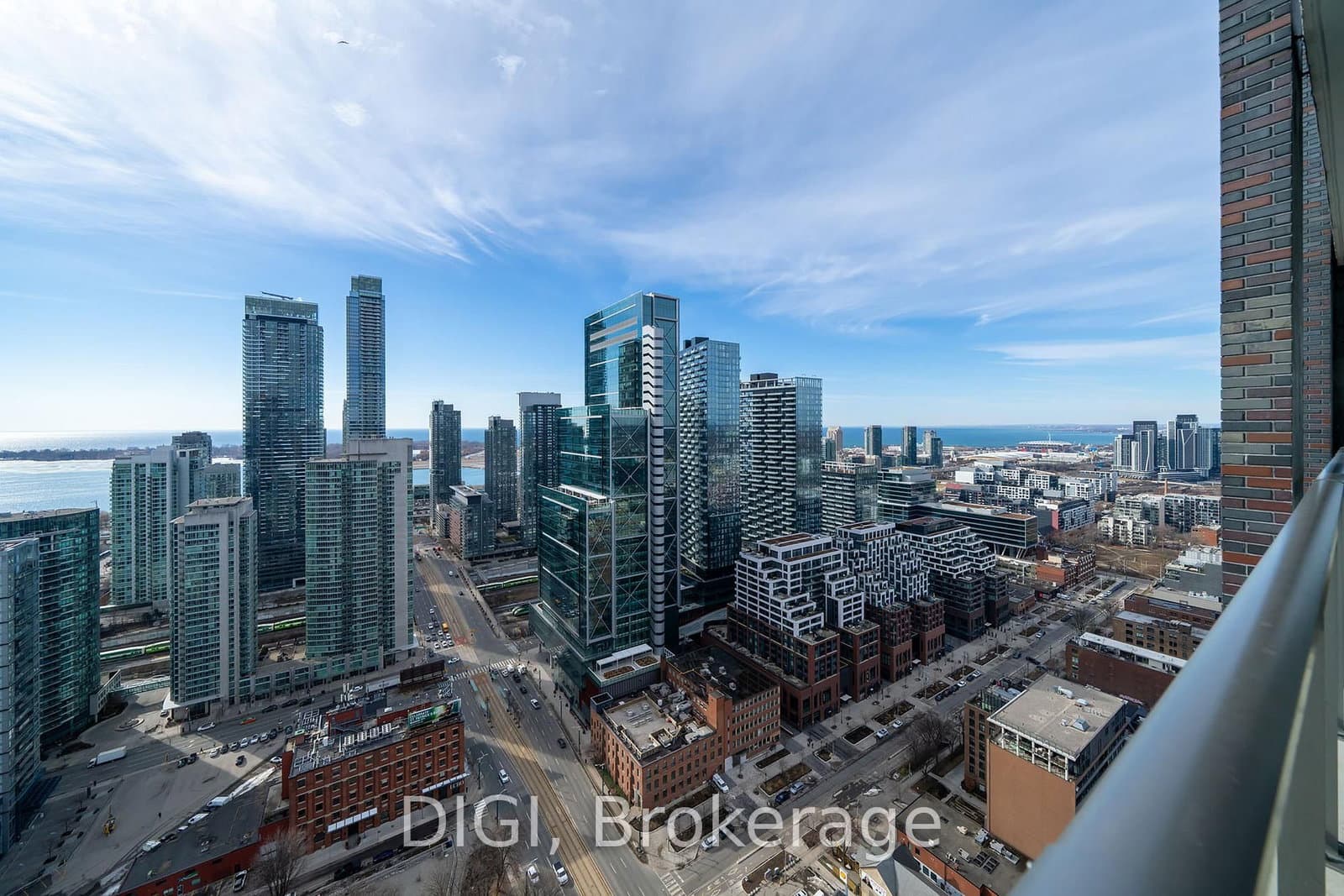 57 Spadina Avenue, Unit 2004 thumbnail 22