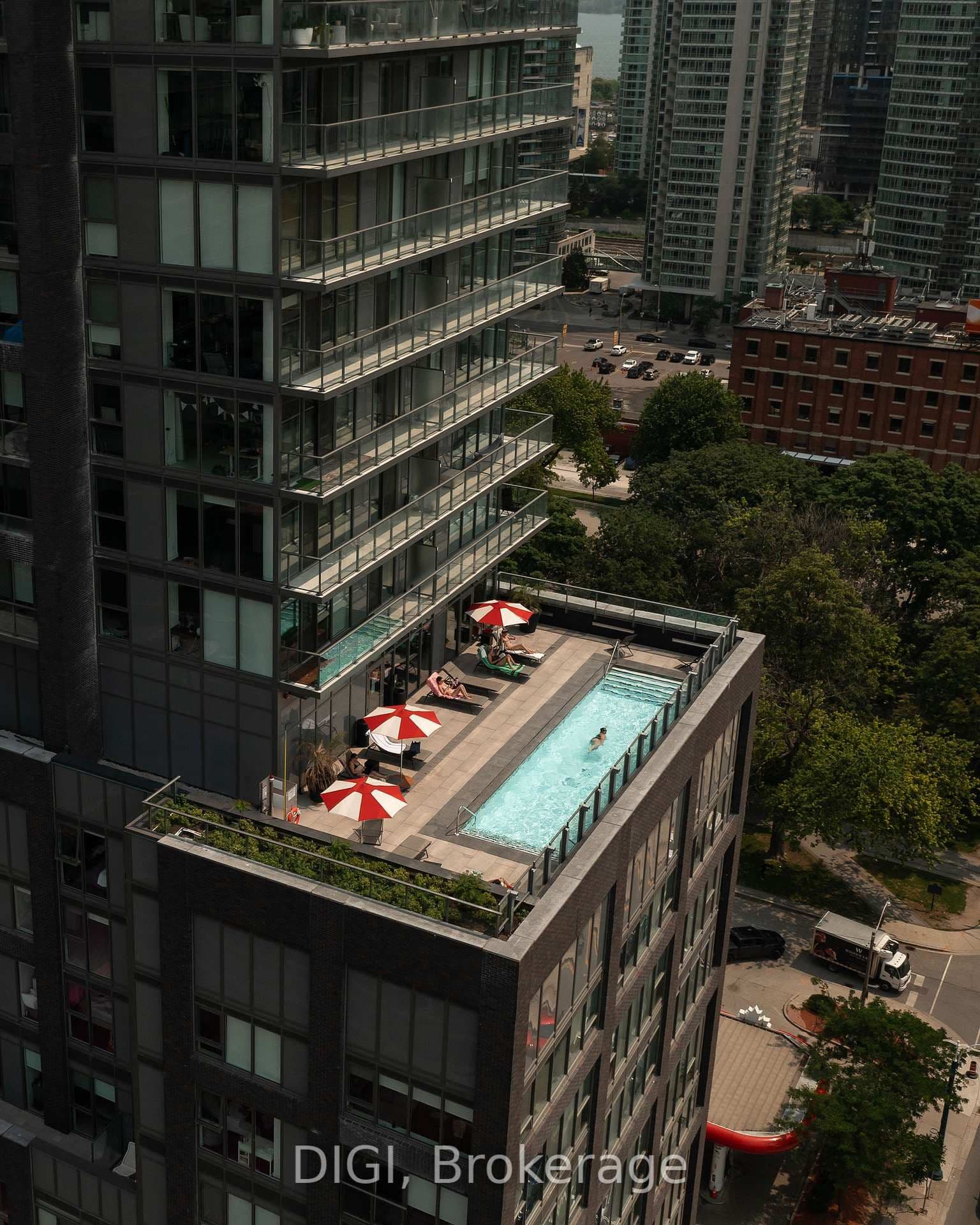 57 Spadina Avenue, Unit 2004 thumbnail 24