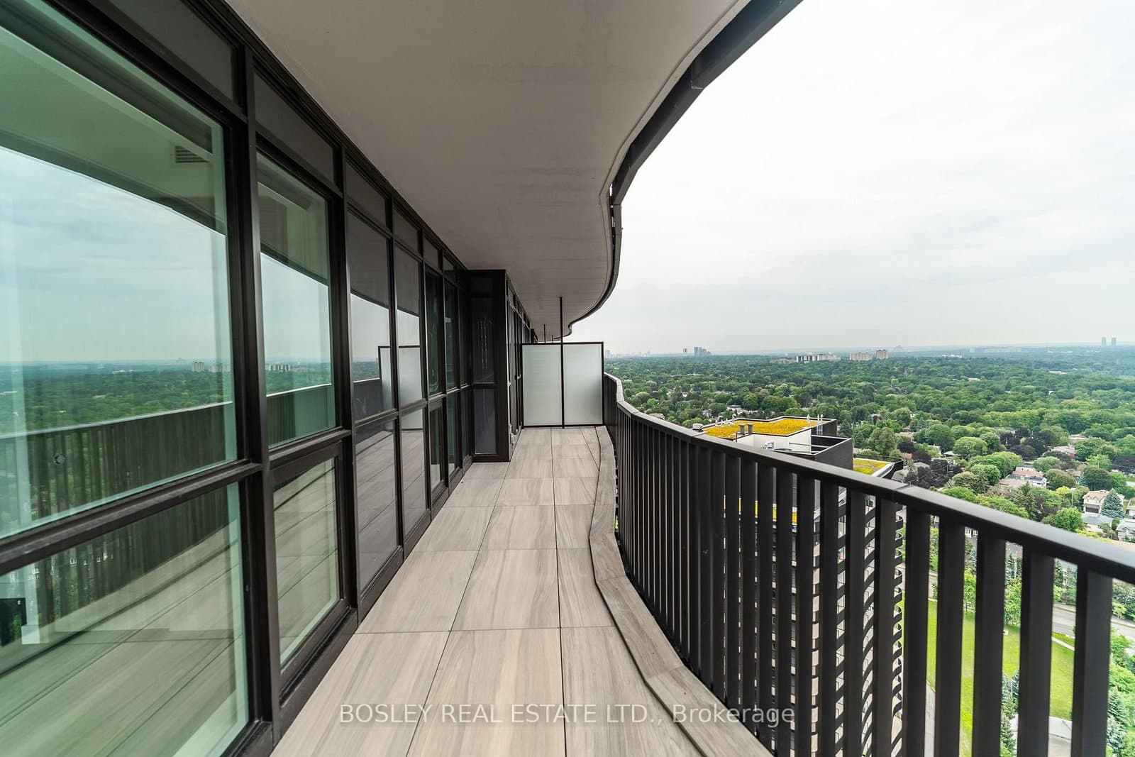 18 Esther Shiner Boulevard, Unit 3007 thumbnail 32