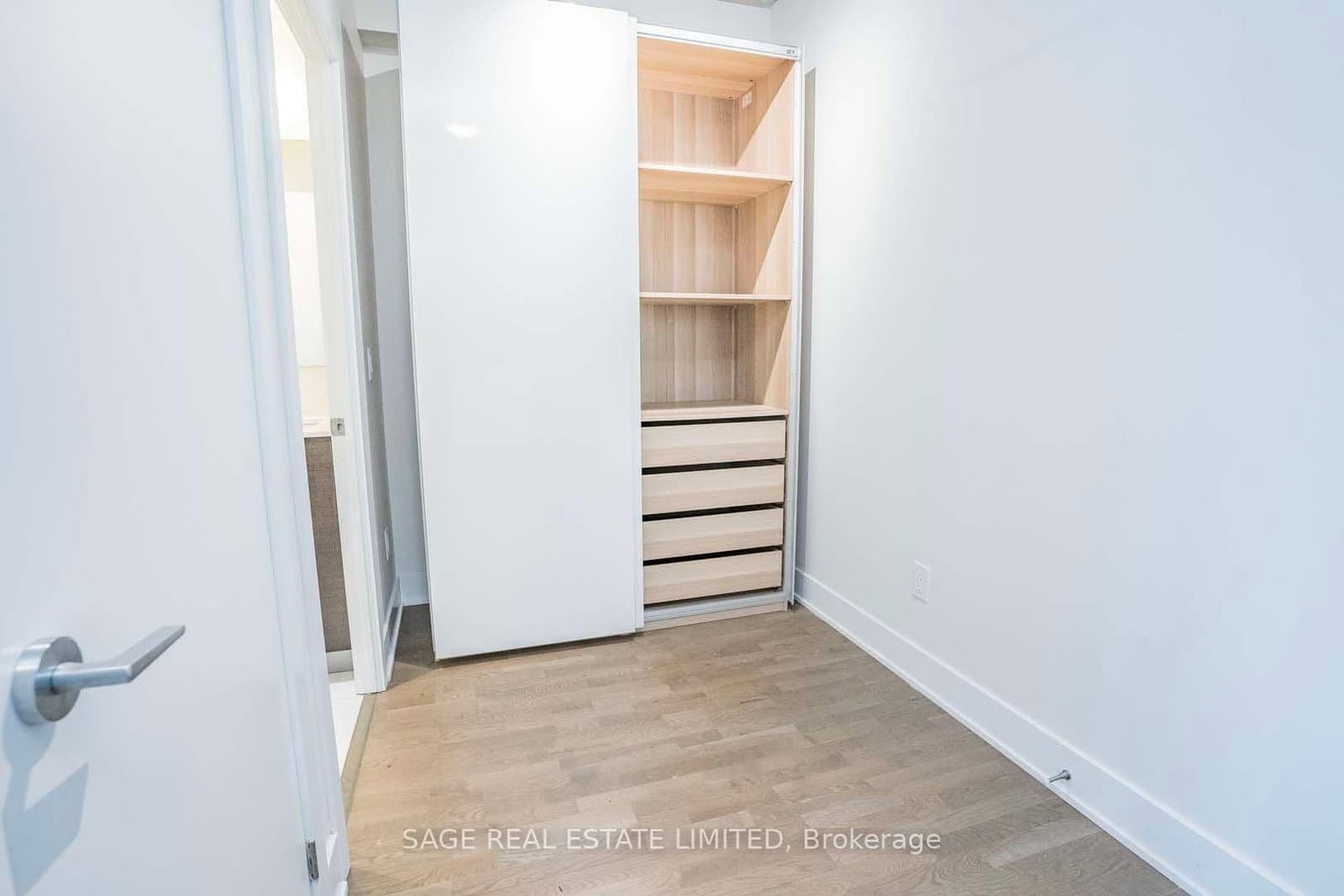 90 Trinity Street, Unit 305 thumbnail 15