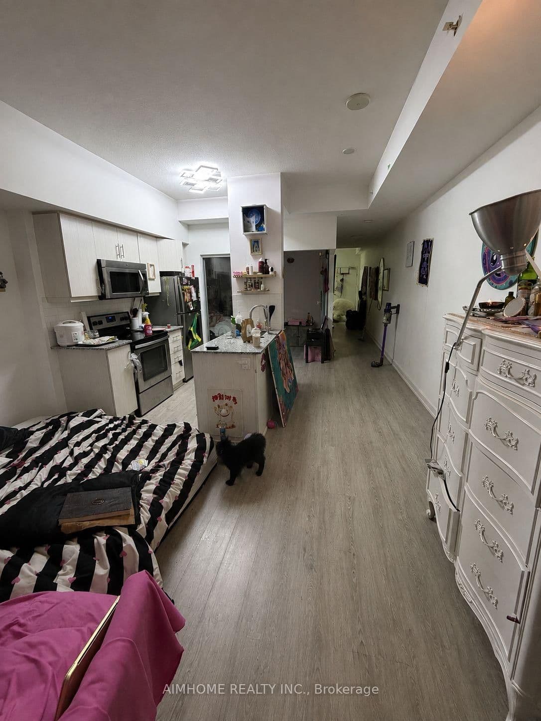 10 Willison Square, Unit 706 thumbnail 2