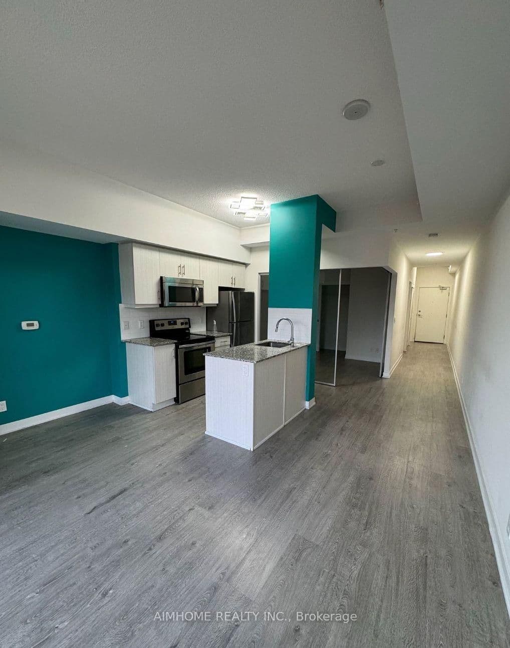 10 Willison Square, Unit 706 thumbnail 3