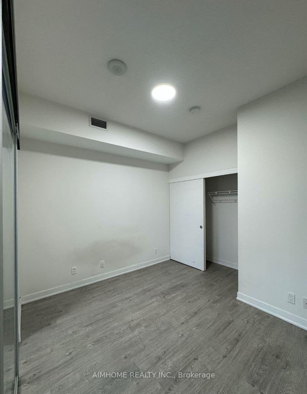 10 Willison Square, Unit 706 thumbnail 8