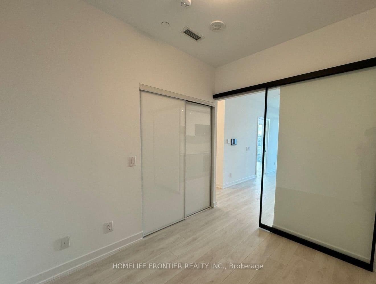 5 Defries Street, Unit 305 thumbnail 30