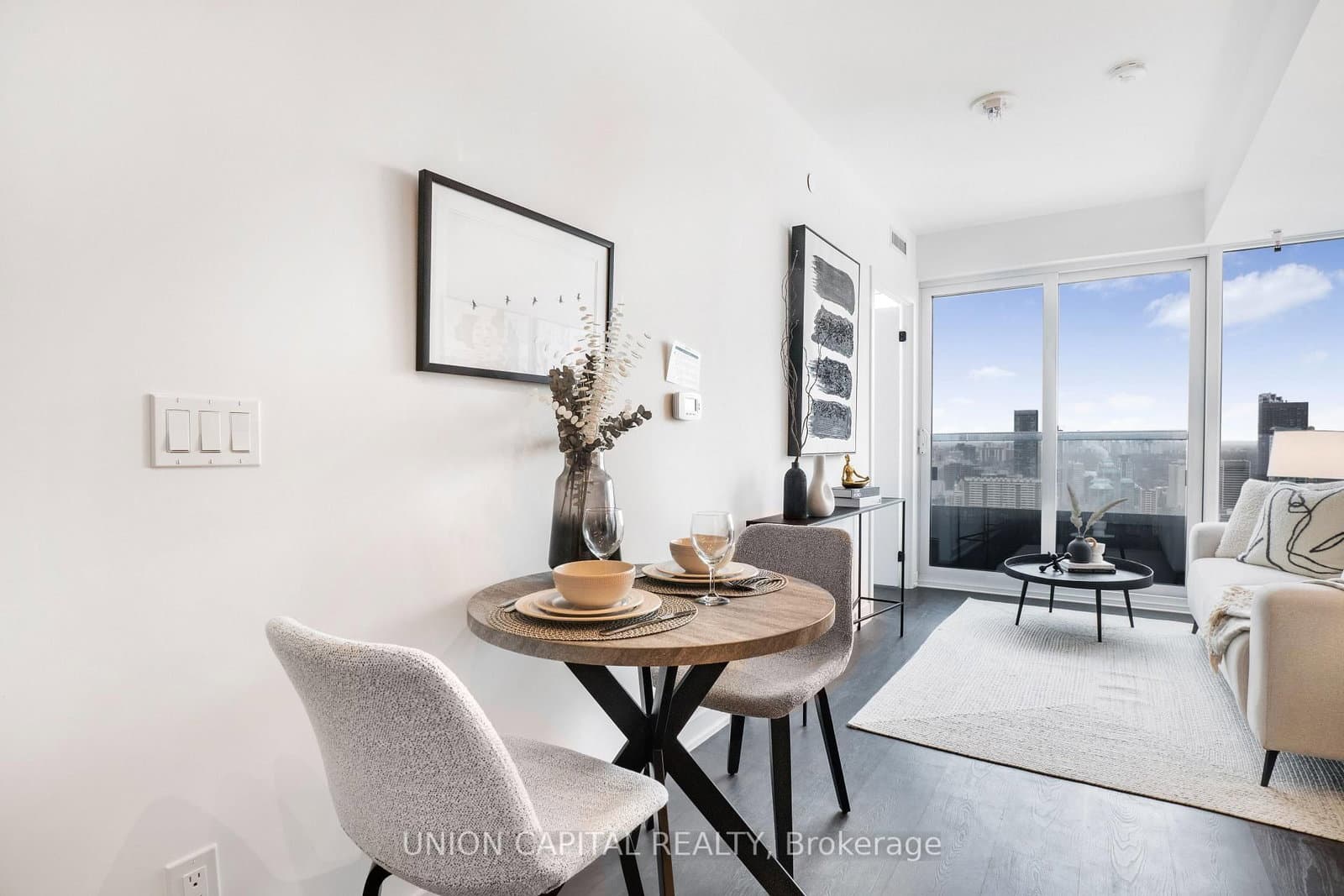 319 Jarvis Street, Unit 4908 thumbnail 5