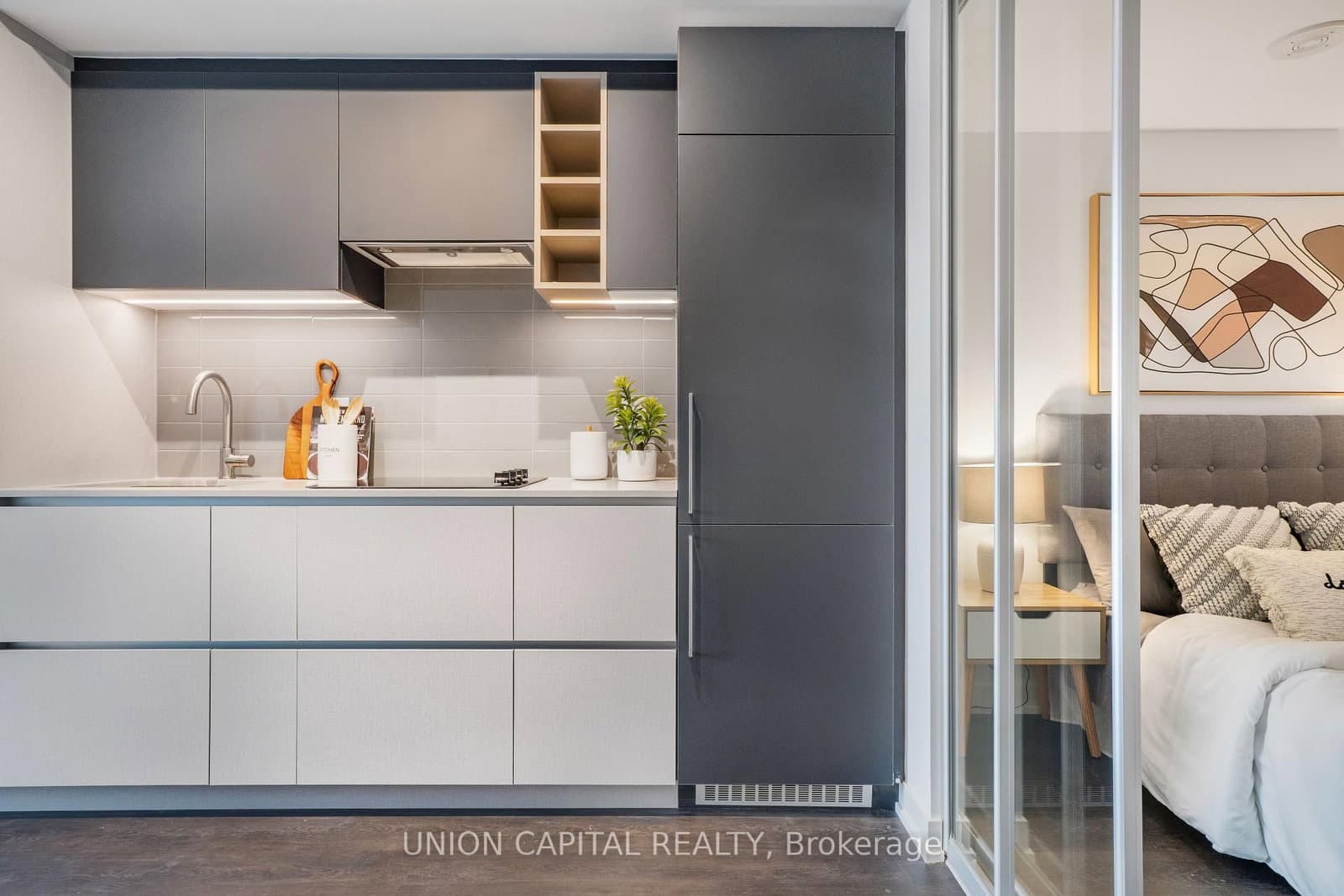319 Jarvis Street, Unit 4908 thumbnail 8